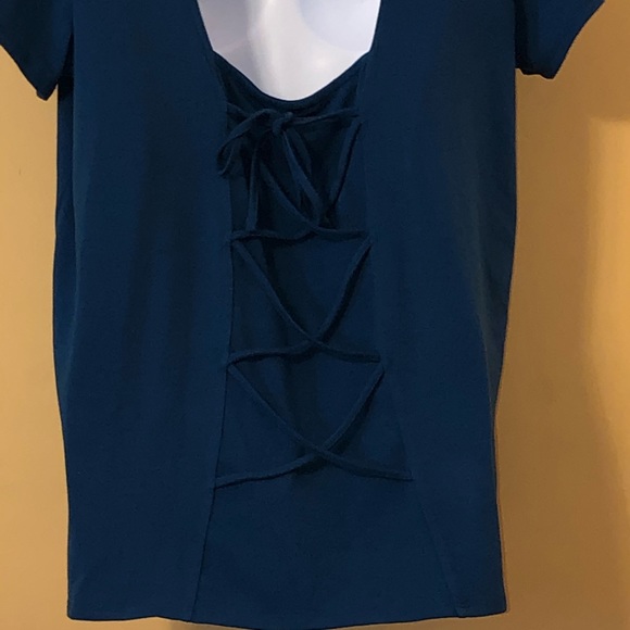 NWT 4K Neon Fiesta Lace Up Back Tee B13 - Picture 6 of 8